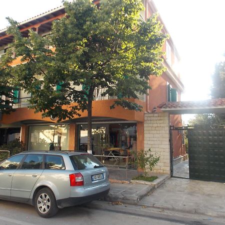 Elvin Apartments Sarandë 外观 照片